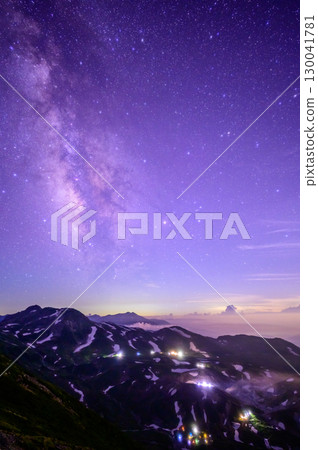 Murododaira mountain hut and the Milky Way 130041781