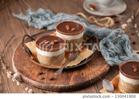 Tiramisu Overnight Oats 130041908