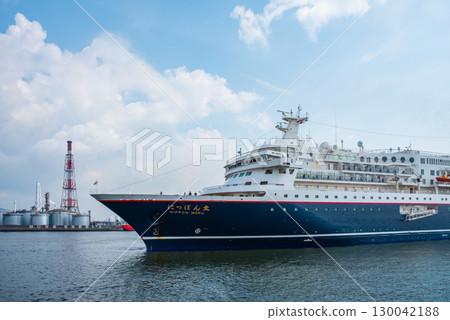 Luxury cruise ship "Nippon Maru" 130042188