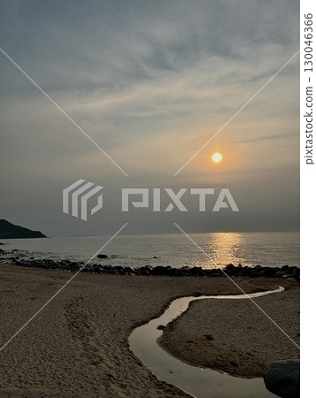美麗的海灘日落 美麗的海灘日落 130046366