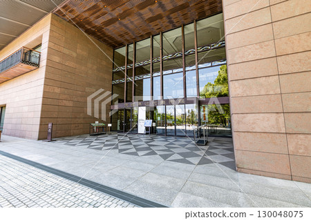 茨城縣水戶市,茨城縣近代美術館,晴好天氣 茨城縣水戶市,茨城縣近代美術館,晴好天氣 130048075