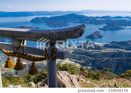 Kumamoto Prefecture: The Torii Gate in the Sky and the Goshoura Islands seen from the summit of Mount Kuratake 130048139