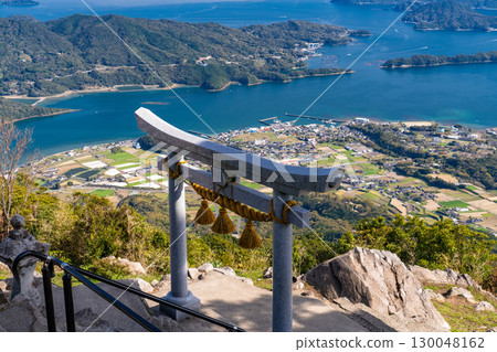 Kumamoto Prefecture: The Torii Gate in the Sky and the Goshoura Islands seen from the summit of Mount Kuratake 130048162