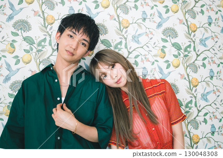 Young couple 130048308