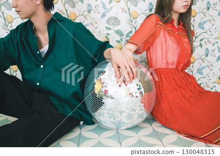 Young men and women Young men and women 130048315