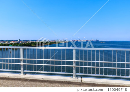 千葉縣木更津市鳥居崎海濱公園的中之橋 130049748