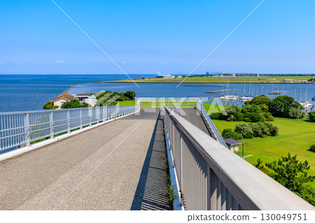 千葉縣木更津市鳥居崎海濱公園的中之橋 130049751