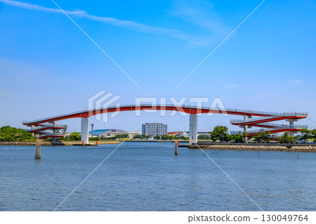 千葉縣木更津市鳥居崎海濱公園的中之橋 千葉縣木更津市鳥居崎海濱公園的中之橋 130049764