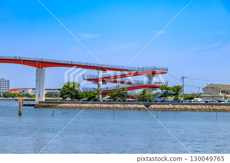 Nakanoshima Bridge in Toriizaki Seaside Park, Kisarazu City, Chiba Prefecture Nakanoshima Bridge in Toriizaki Seaside Park, Kisarazu City, Chiba Prefecture 130049765