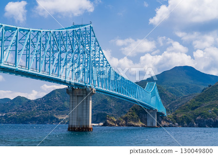 <長崎縣>眺望生月大橋的海岸線 <長崎縣>眺望生月大橋的海岸線 130049800