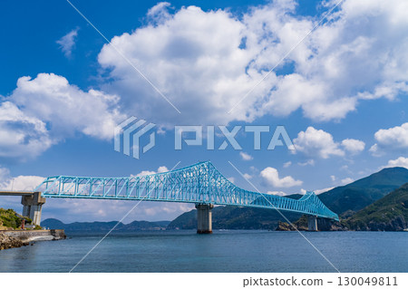 <Nagasaki Prefecture> Coastline overlooking Ikitsuki Bridge 130049811