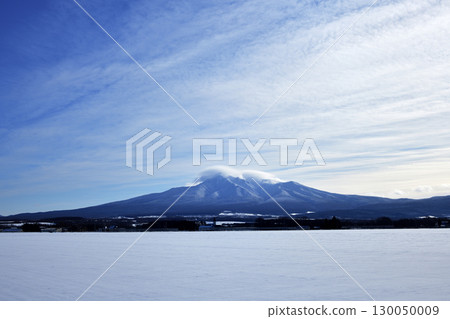 Mount Shari scenery in December Mount Shari scenery in December 130050009