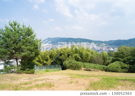 The view from the summit of Higashiyama (Kashiwara City, Osaka Prefecture) 130052563