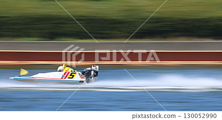 Speeding boat racer 130052990