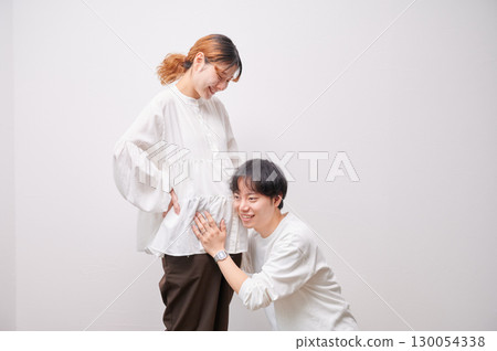 面對面的夫婦，孕婦，孕婦 130054338