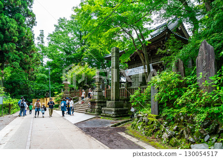 [Tokyo] Takao-san Yakuoin Temple, blessed with abundant nature 130054517