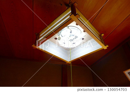 Hanging lighting from the Showa era 130054703