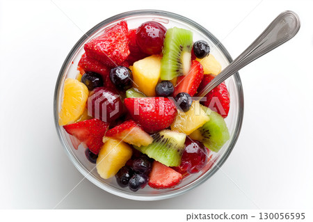 色彩繽紛的水果沙拉 色彩繽紛的水果沙拉 130056595