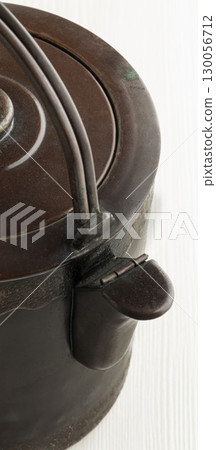 一個水壺 130056712