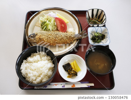 炸鱒魚套餐 130058476
