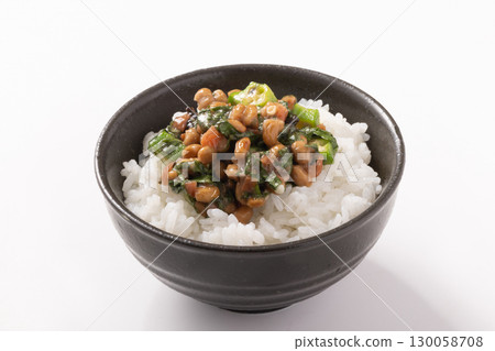 梅子葉、紫蘇葉、納豆、鹹海帶醬、米飯 130058708