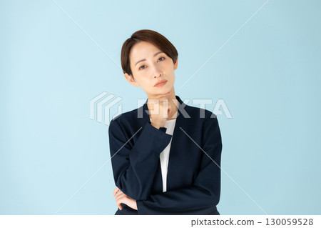 Woman business portrait worried 130059528