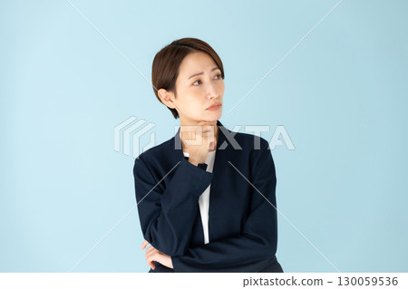Woman business portrait worried Woman business portrait worried 130059536