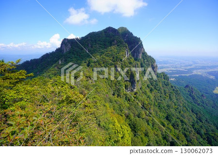 The ridgeline to Mt. Souma on Mt. Myogi 130062073