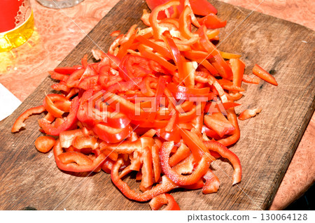 Chopped sweet pepper. 130064128