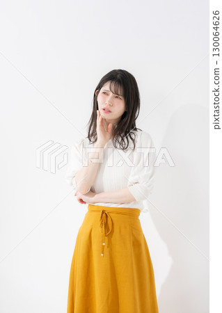 Thinking woman 130064626