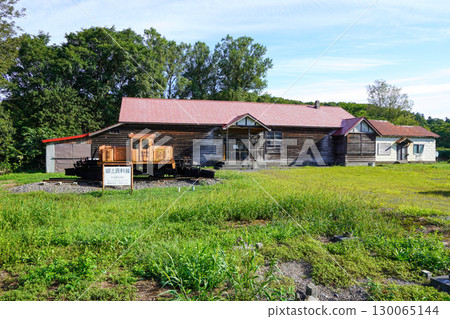 遠別町丸松小學（關閉；遠別町鄉土歷史館） 130065144