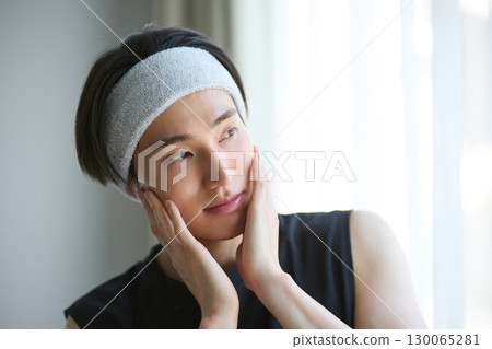 Beauty portrait of a young Asian man 130065281
