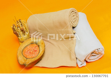 Orange decor 130067701