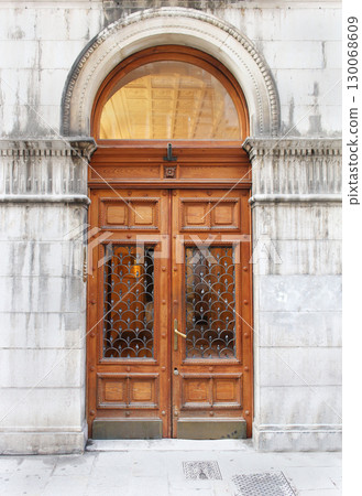 Vintage entrance door Vintage entrance door 130068609