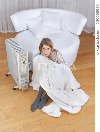 Feeling cold Feeling cold 130068986