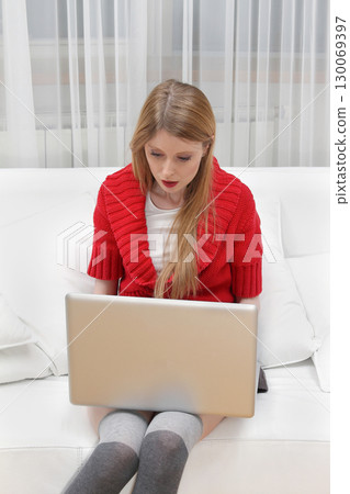 Laptop home Laptop home 130069397