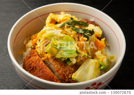 Okinawa-style pork cutlet bowl 130072678