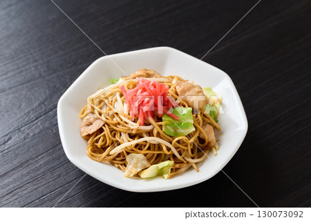 Sauce Fried Noodles Sauce Fried Noodles 130073092