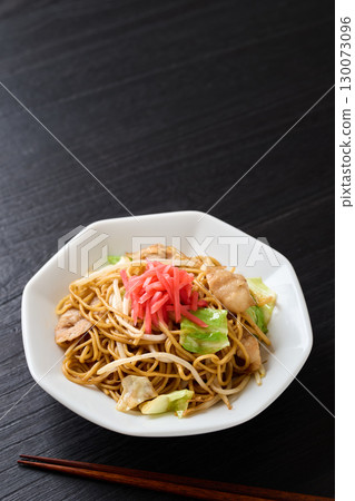 Sauce Fried Noodles Sauce Fried Noodles 130073096