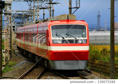 Vivid revival colors ... Connecting to downtown Asakusa and Ryomo district [Limited Express Ryomo] 130073588