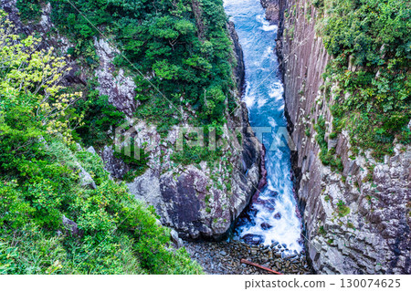 Morning view of Umagase [Hyuga City, Miyazaki Prefecture] 130074625