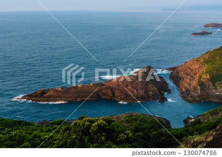 Morning view of the sea of the Cruz where wishes come true [Hyuga City, Miyazaki Prefecture] 130074786