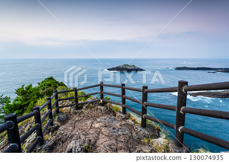 Morning view of Cape Hyuga [Hyuga City, Miyazaki Prefecture] 130074935