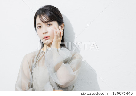 模特兒擺姿勢 130075449