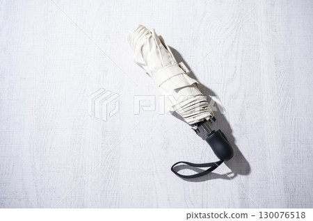 Folding parasol 130076518