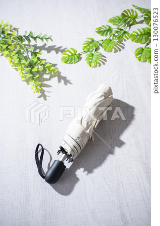 Folding parasol 130076523