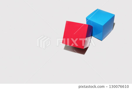 Two cute red and blue paper boxes 130076610