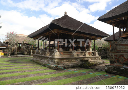 Batuan Temple, Ubud, Bali 130078032