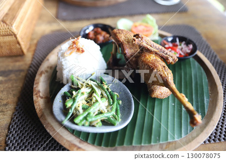 峇裡島、烏布、德戈拉朗梯田、雞飯、Bebek Bengil 峇裡島、烏布、德戈拉朗梯田、雞飯、Bebek Bengil 130078075