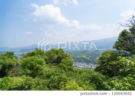 從龍泉寺眺望竹山（大阪府富田林市） 130083682